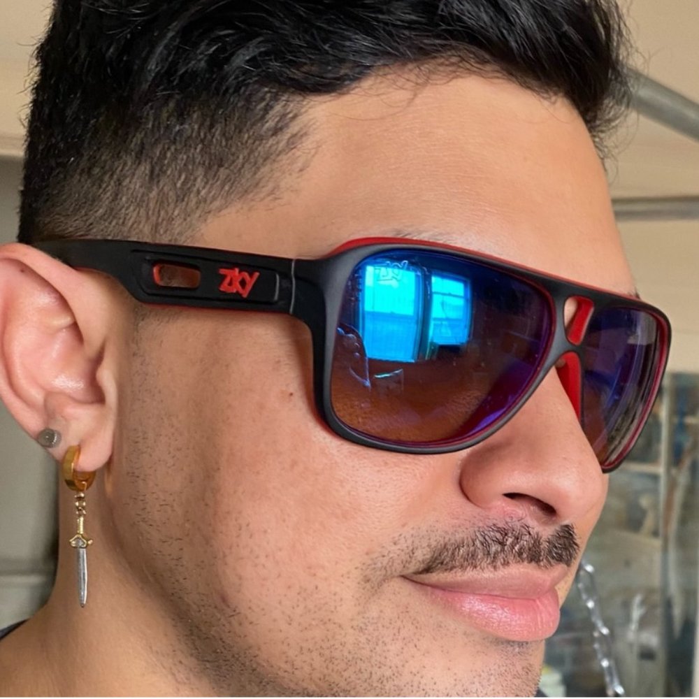 NWOT SKY RED/BLACK SUNGLASSES